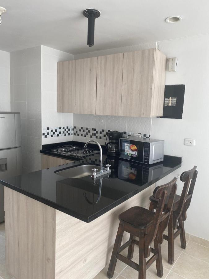 Appartement Apartaestudio Amoblado Con Excelente Ubicacion à Pereira Extérieur photo
